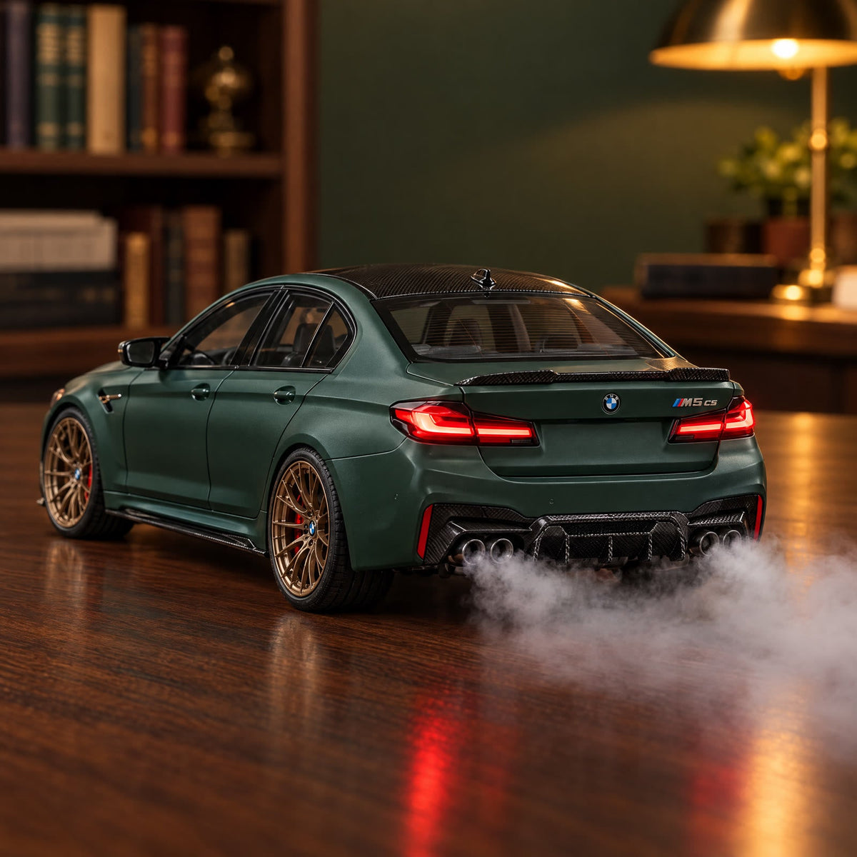 Motor Mist BMW M5 CS mit Nebel
